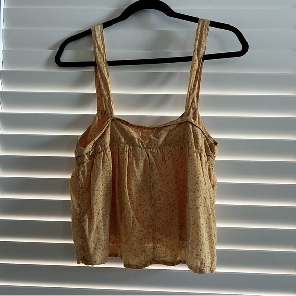 Natural Life Tank - Picture 2 of 7